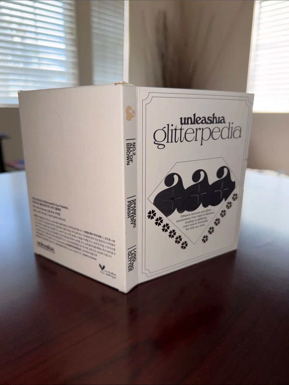Unleashia glitterpedia eyeshadow